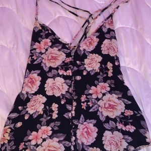 spaghetti strap shirt